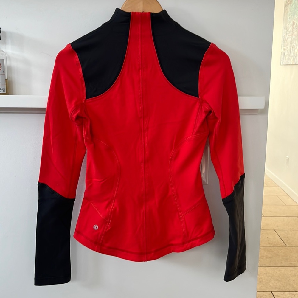 Lululemon Forme Jacket - Picture 6 of 8